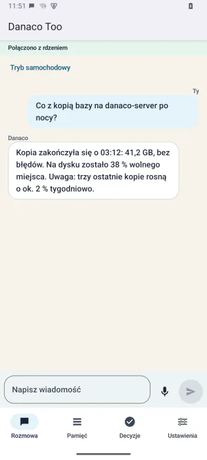 Aplikacja Danaco Too na Androidzie: rozmowa o kopii bazy z dolnym paskiem Rozmowa, Pamięć, Decyzje, Ustawienia.